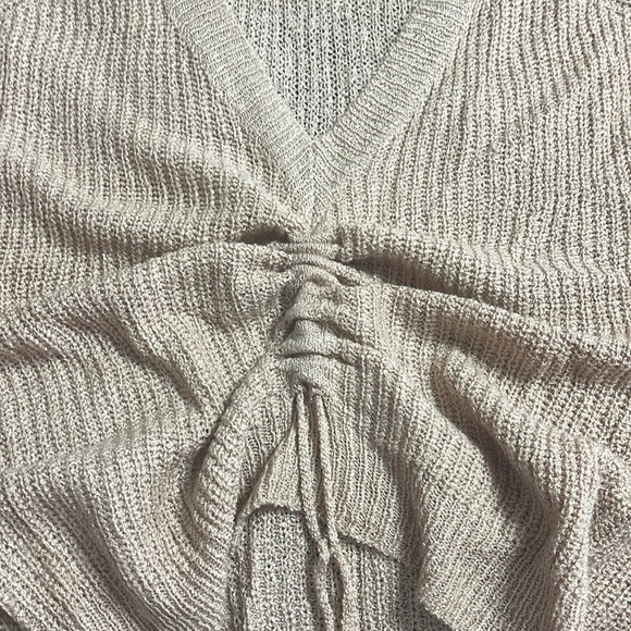 Listicle sz small sweater V front and back, front cinch dusty rose color - Picture 5 of 7